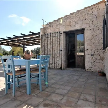 Holiday home Casa Pizzuta Noto